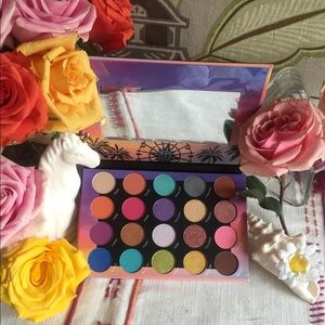 🌈Weekend Festival palette🎸🎤BH Cosmetics BNIB💯
